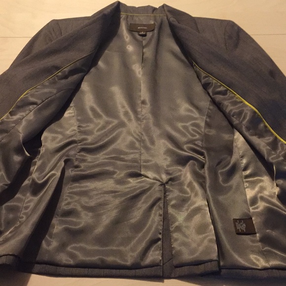 Merona size 4 3 button Brown striped blazer - Picture 4 of 8